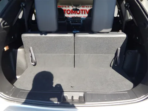 Silver 2024 Mitsubishi Outlander SE for sale in Blue Springs, MO