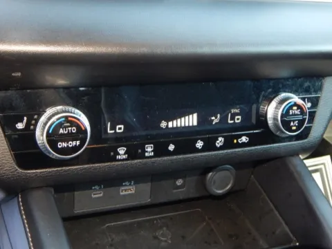 Photos of 2024 Mitsubishi Outlander SE for sale in Blue Springs, MO at Jeremy Franklin Automotive of Blue Springs