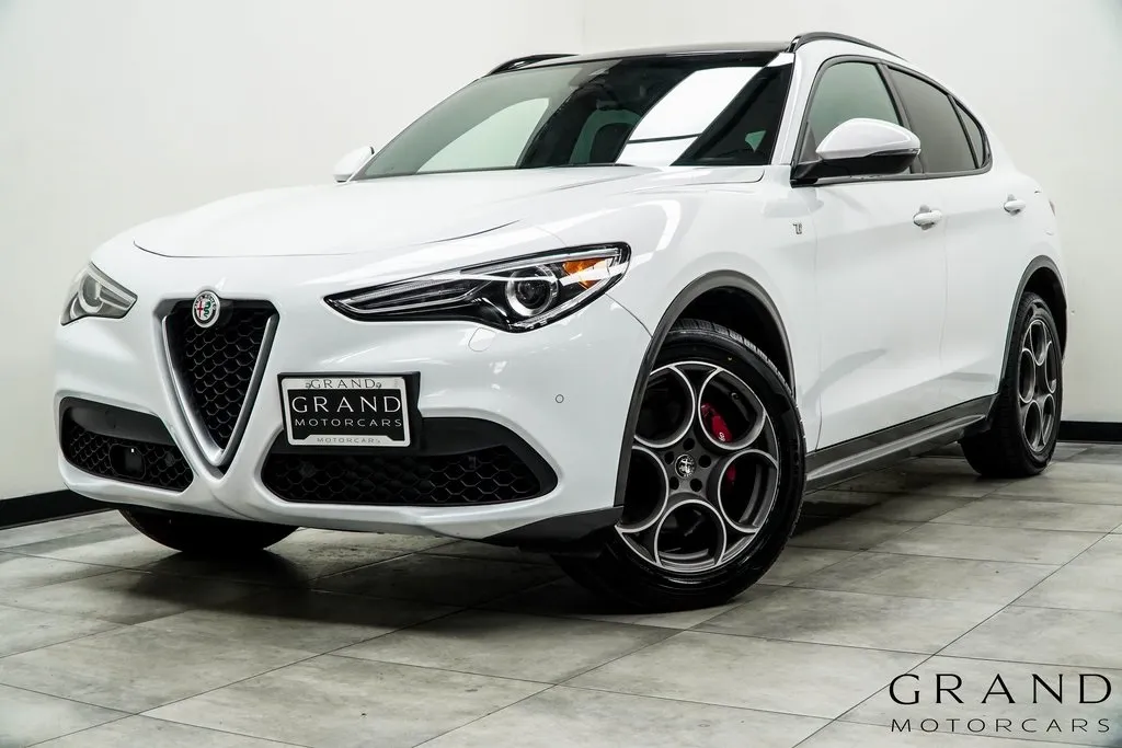 White 2022 Alfa Romeo Stelvio Ti for sale in Marietta, GA