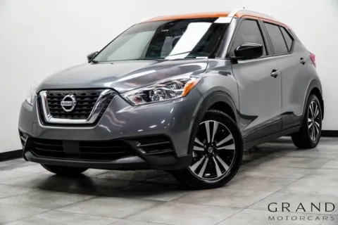 Gray 2020 Nissan Kicks SV for sale in Marietta, GA