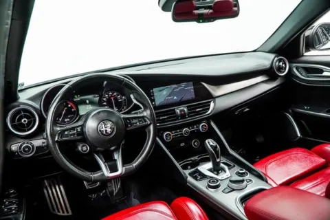 More photos of 2022 Alfa Romeo Giulia Veloce at Grand Motorcars Marietta, GA