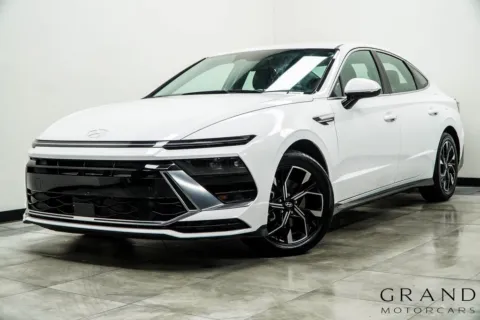 White 2024 Hyundai Sonata SEL for sale in Marietta, GA