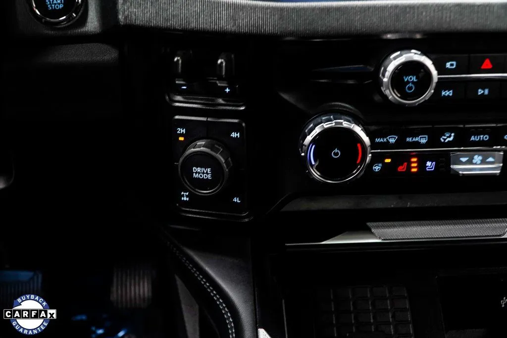 2025 Ford F-250 Super Duty Platinum - Photo 23