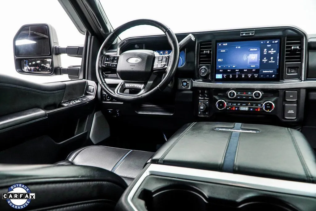 2025 Ford F-250 Super Duty Platinum - Photo 20