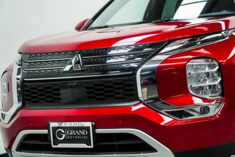 Photos of 2024 Mitsubishi Outlander SE for sale in Marietta, GA at Grand Motorcars Marietta