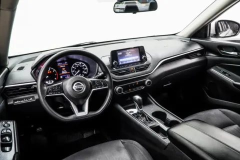 More photos of 2021 Nissan Altima 2.5 S at Grand Motorcars Marietta, GA
