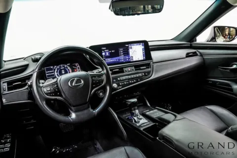 More photos of 2022 Lexus ES 350 at Grand Motorcars Marietta, GA