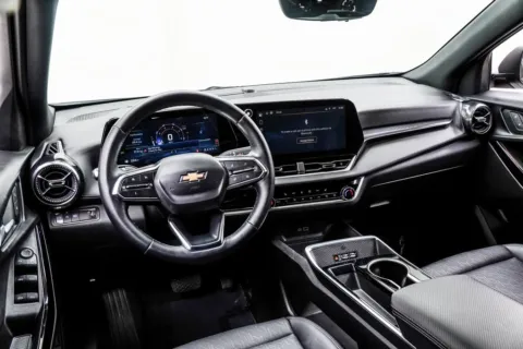 More photos of 2025 Chevrolet Equinox LT at Grand Motorcars Marietta, GA