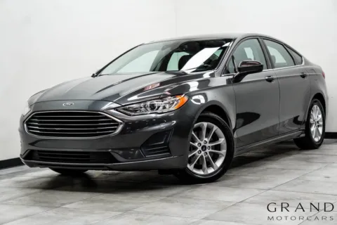Gray 2019 Ford Fusion SE for sale in Marietta, GA