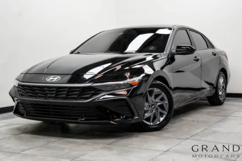 Black 2024 Hyundai Elantra SEL for sale in Marietta, GA