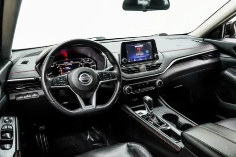 More photos of 2022 Nissan Altima 2.5 SR at Grand Motorcars Marietta, GA