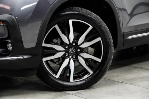 Another view of 2022 Honda Pilot Touring for sale in Marietta, GA at Grand Motorcars Marietta