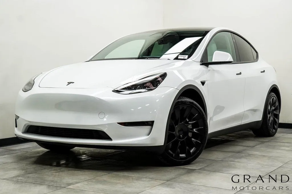 White 2024 Tesla Model Y Long Range for sale in Marietta, GA