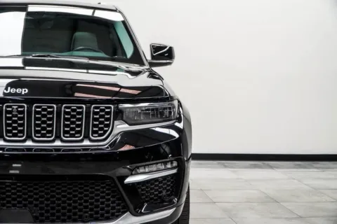 More photos of 2022 Jeep Grand Cherokee Summit at Grand Motorcars Marietta, GA
