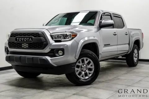 Red 2018 Toyota Tacoma SR for sale in Marietta, GA