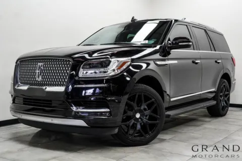 Black 2019 Lincoln Navigator Standard for sale in Marietta, GA