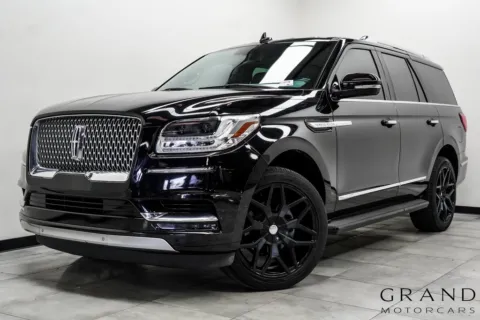 Black 2019 Lincoln Navigator Standard for sale in Marietta, GA