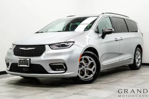 Silver 2023 Chrysler Pacifica Limited for sale in Marietta, GA