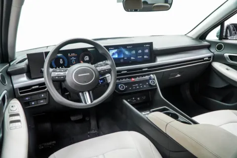 More photos of 2025 Hyundai Sonata SEL at Grand Motorcars Marietta, GA