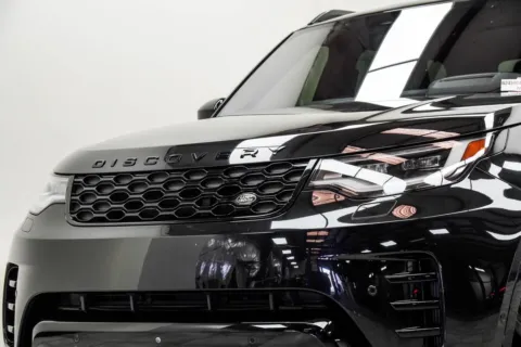 Photos of 2022 Land Rover Discovery HSE R-Dynamic for sale in Marietta, GA at Grand Motorcars Marietta