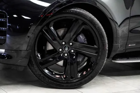 Another view of 2022 Land Rover Discovery HSE R-Dynamic for sale in Marietta, GA at Grand Motorcars Marietta