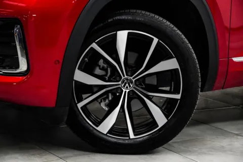 Another view of 2025 Volkswagen Atlas 2.0T SEL Premium R-Line for sale in Marietta, GA at Grand Motorcars Marietta