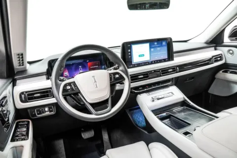 More photos of 2025 Lincoln Aviator Reserve at Grand Motorcars Marietta, GA