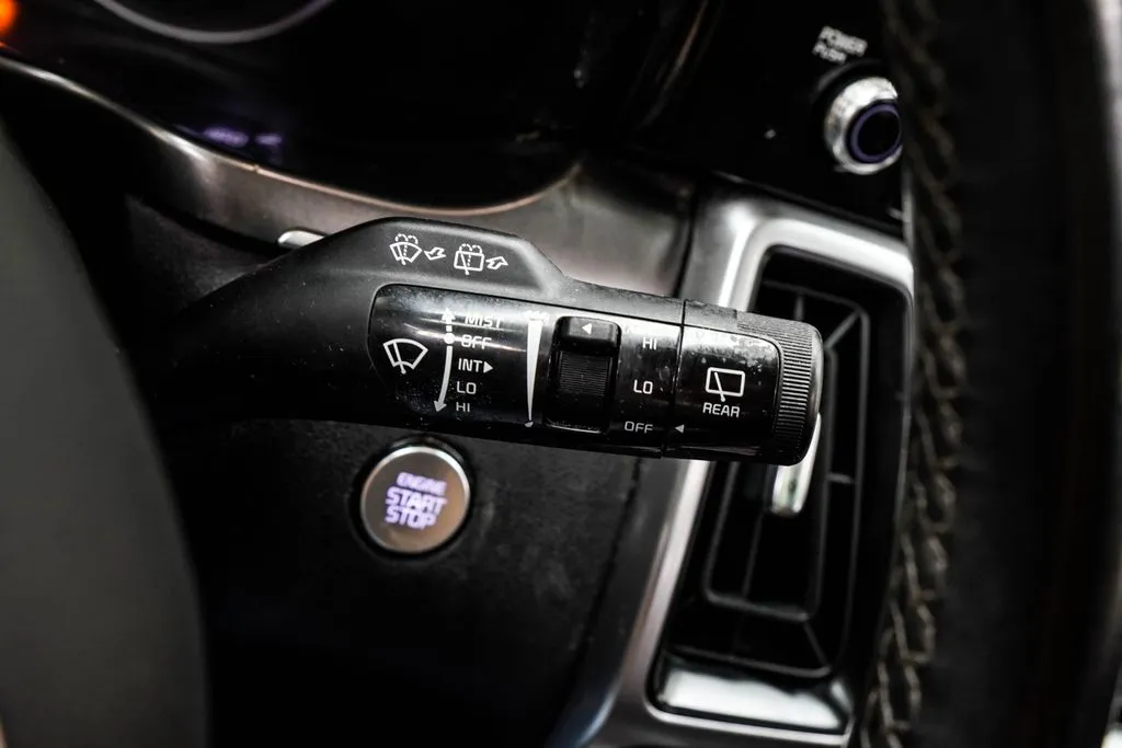 2023 Kia Sorento S - Photo 40