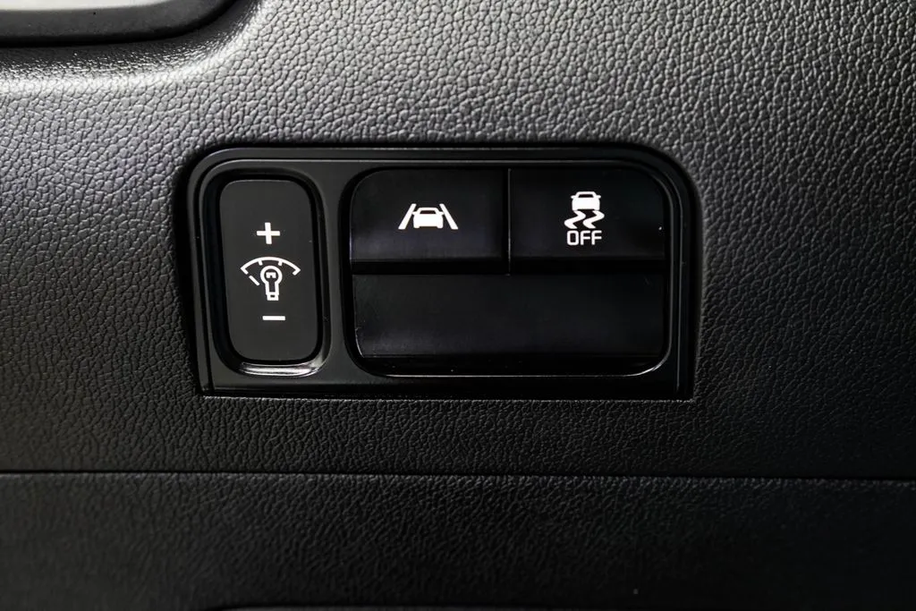 2023 Kia Sorento S - Photo 43