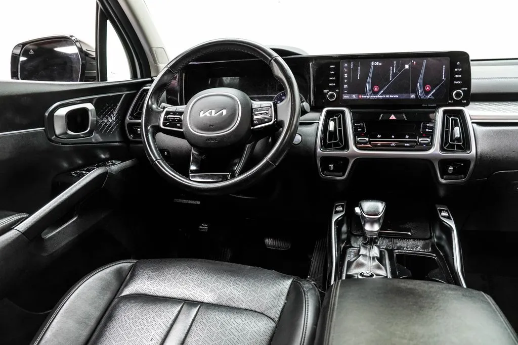 2023 Kia Sorento S - Photo 25