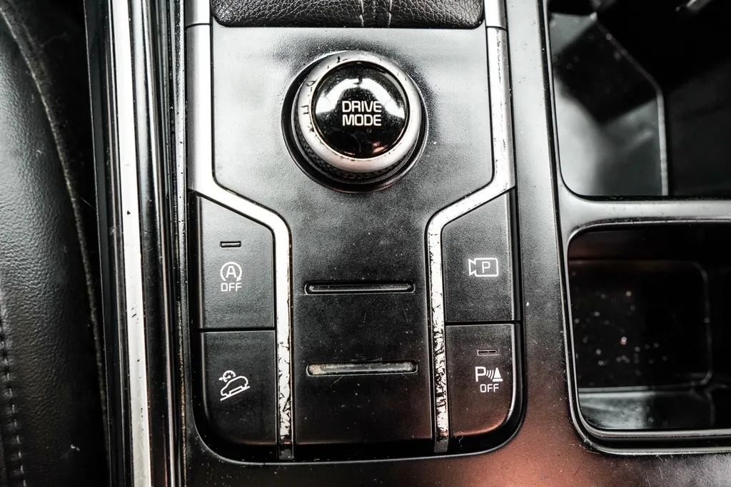 2023 Kia Sorento S - Photo 27
