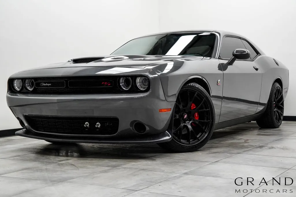 Gray 2019 Dodge Challenger R/T Scat Pack for sale in Marietta, GA