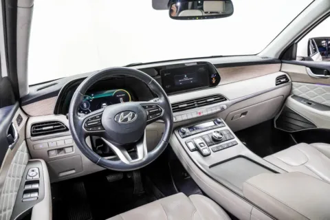 More photos of 2022 Hyundai Palisade Calligraphy at Grand Motorcars Marietta, GA