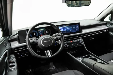 More photos of 2025 Hyundai Sonata SEL at Grand Motorcars Marietta, GA