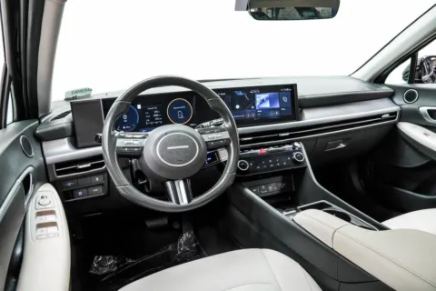 More photos of 2025 Hyundai Sonata SEL Convenience at Grand Motorcars Marietta, GA