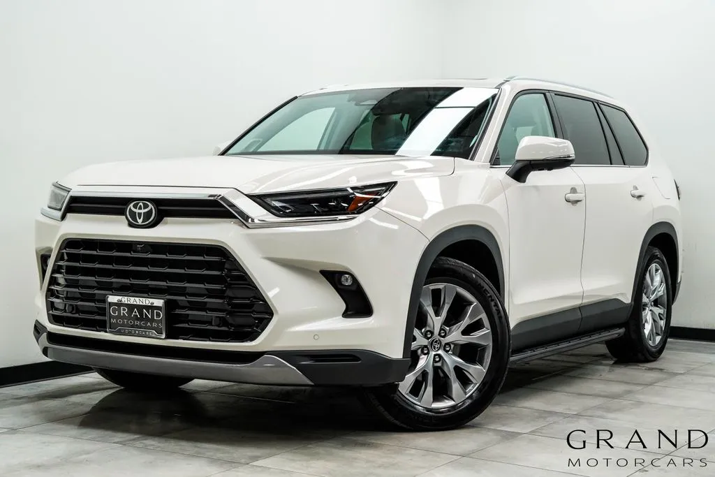 Unknown 2024 Toyota Grand Highlander Limited for sale in Marietta, GA