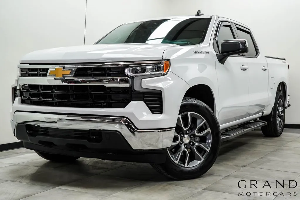 White 2022 Chevrolet Silverado 1500 LT for sale in Marietta, GA
