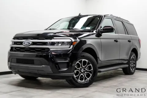 Black 2024 Ford Expedition XLT for sale in Marietta, GA