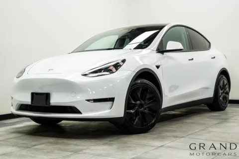 White 2024 Tesla Model Y Long Range for sale in Marietta, GA