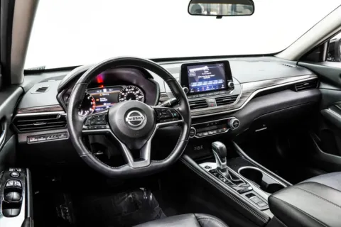 More photos of 2021 Nissan Altima 2.5 SL at Grand Motorcars Marietta, GA