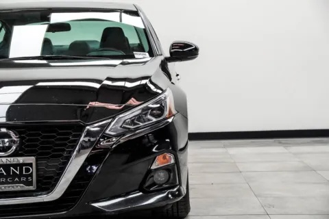 More photos of 2021 Nissan Altima 2.5 SL at Grand Motorcars Marietta, GA