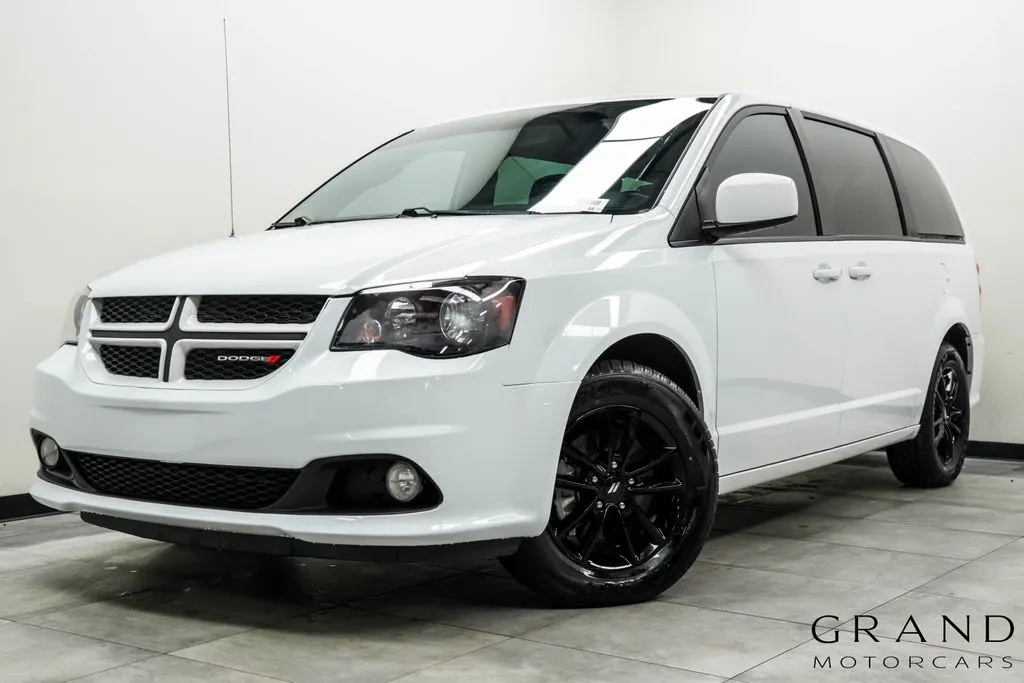 White 2019 Dodge Grand Caravan GT for sale in Marietta, GA