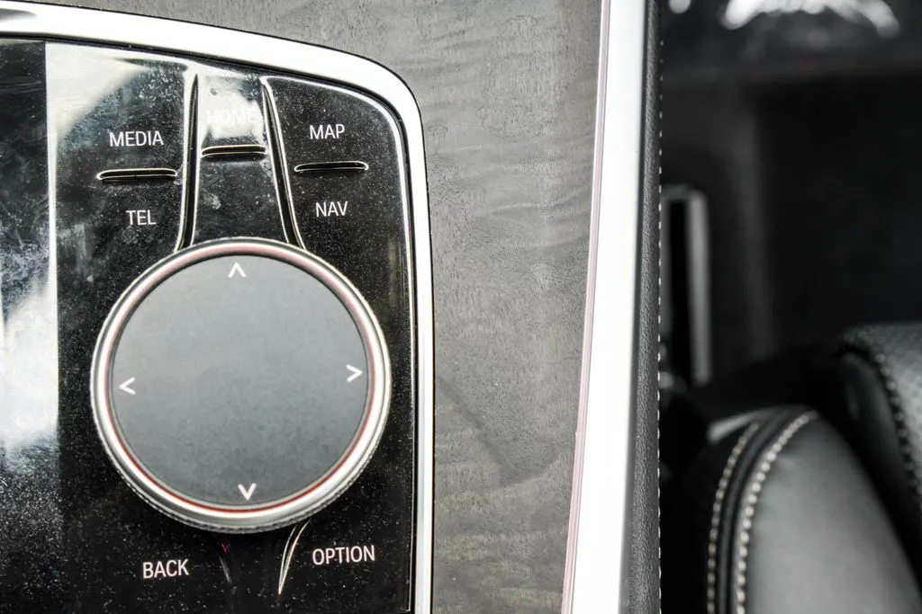 2025 BMW X7 40i - Photo 29