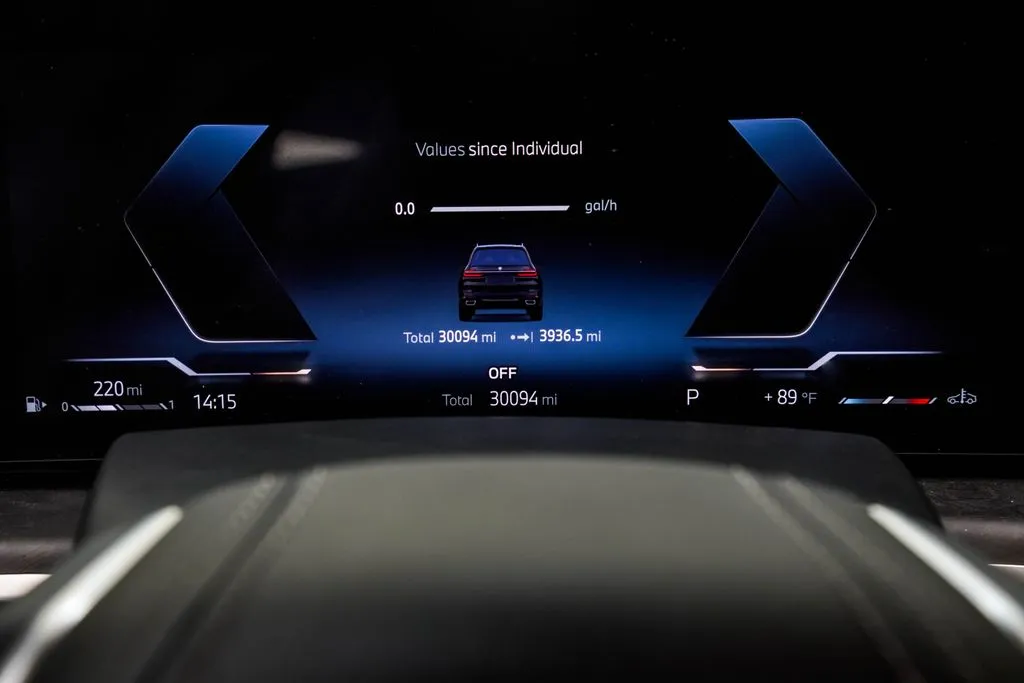 2025 BMW X7 40i - Photo 41