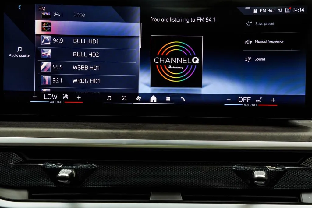 2025 BMW X7 40i - Photo 37