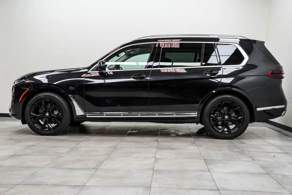 2025 BMW X7 40i - Photo 10