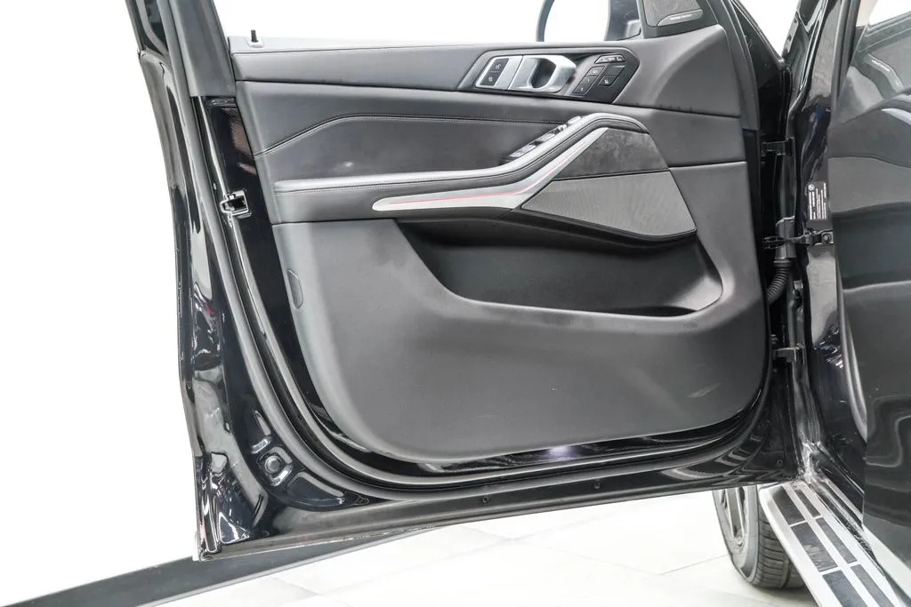 2025 BMW X7 40i - Photo 48