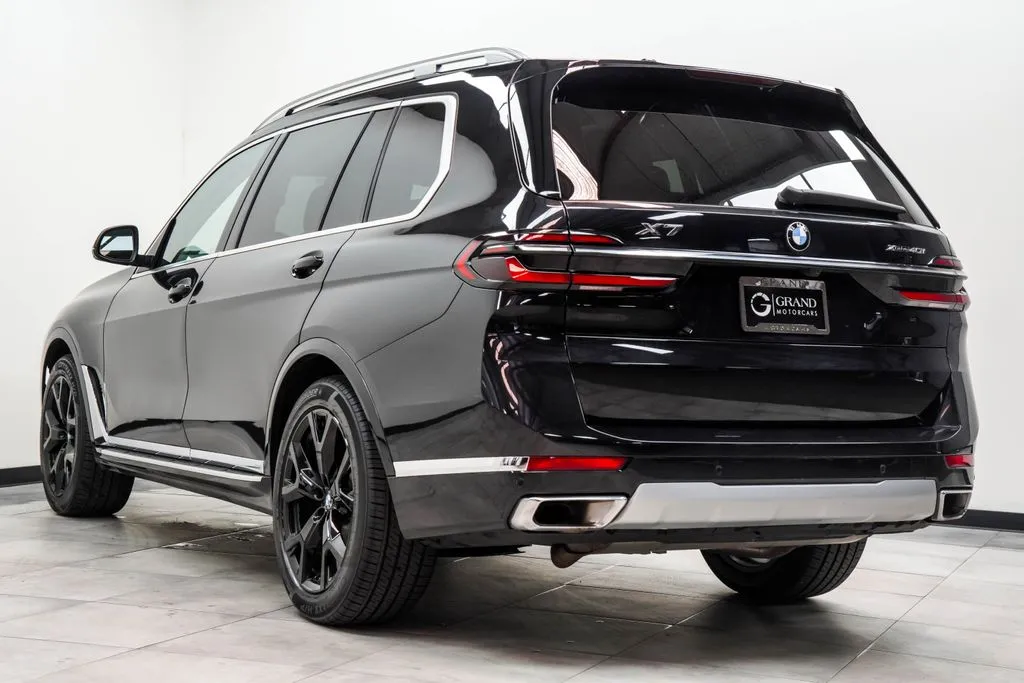 2025 BMW X7 40i - Photo 12