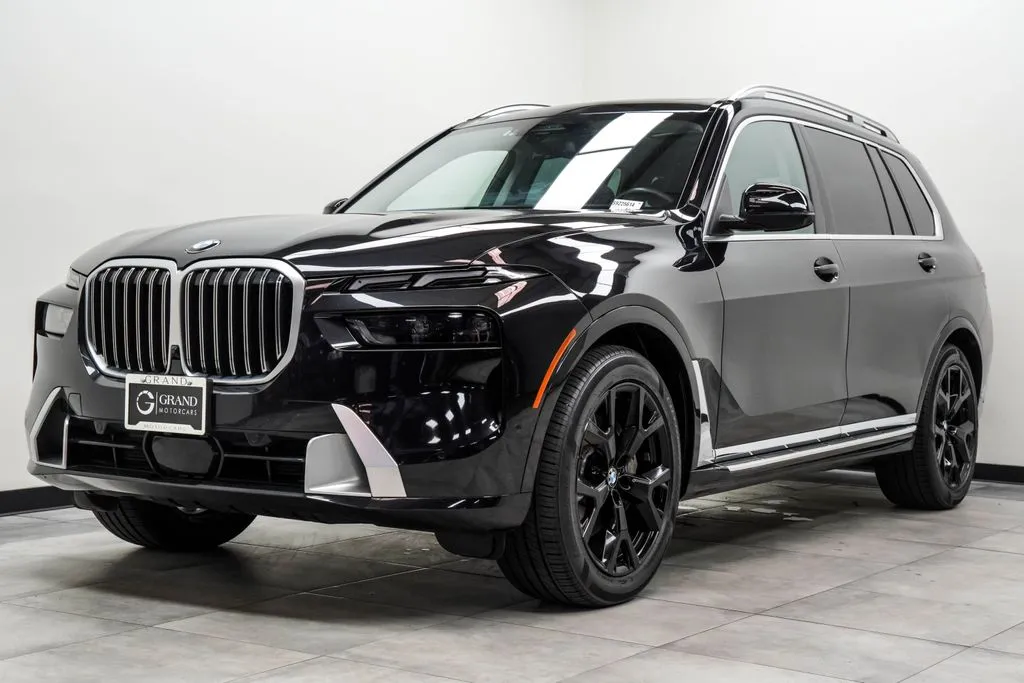 2025 BMW X7 40i - Photo 9