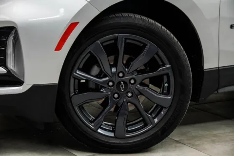 More photos of 2022 Chevrolet Equinox RS at Grand Motorcars Marietta, GA